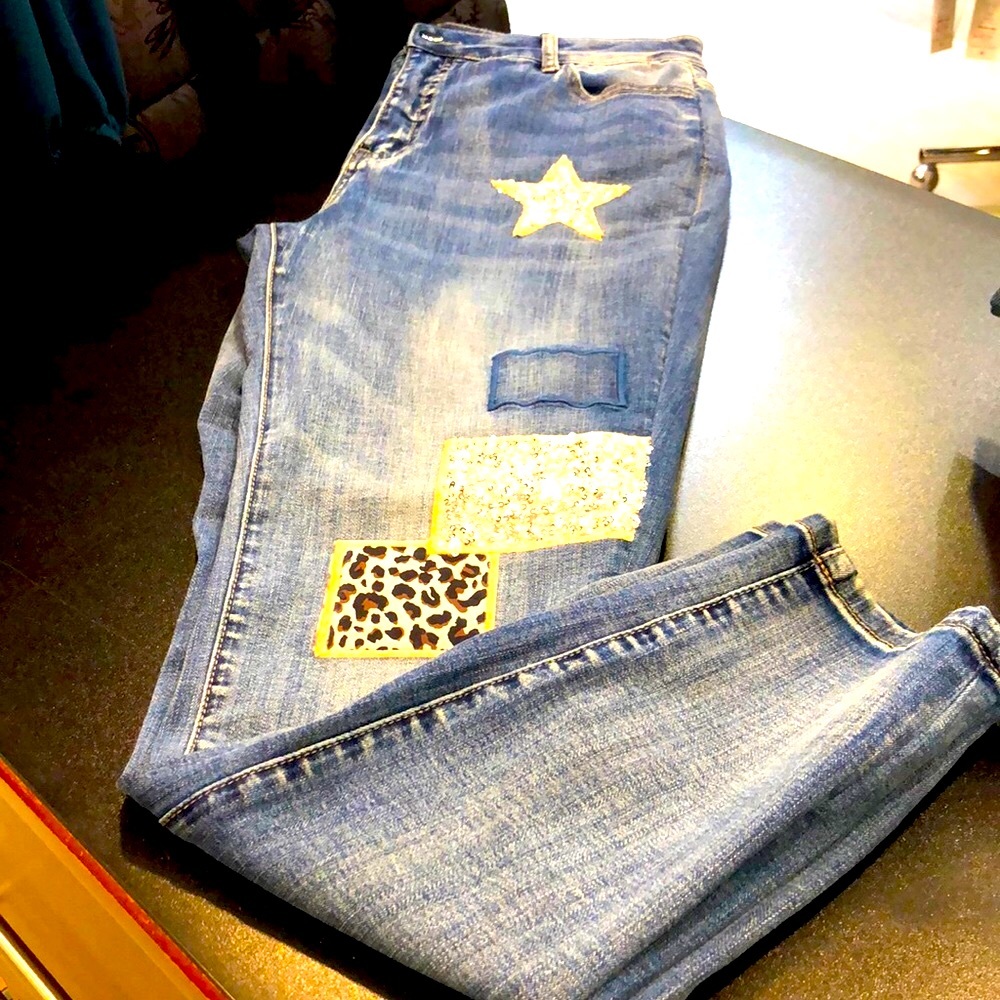 FRANK LYMAN JEANS patchwork, beaded work.